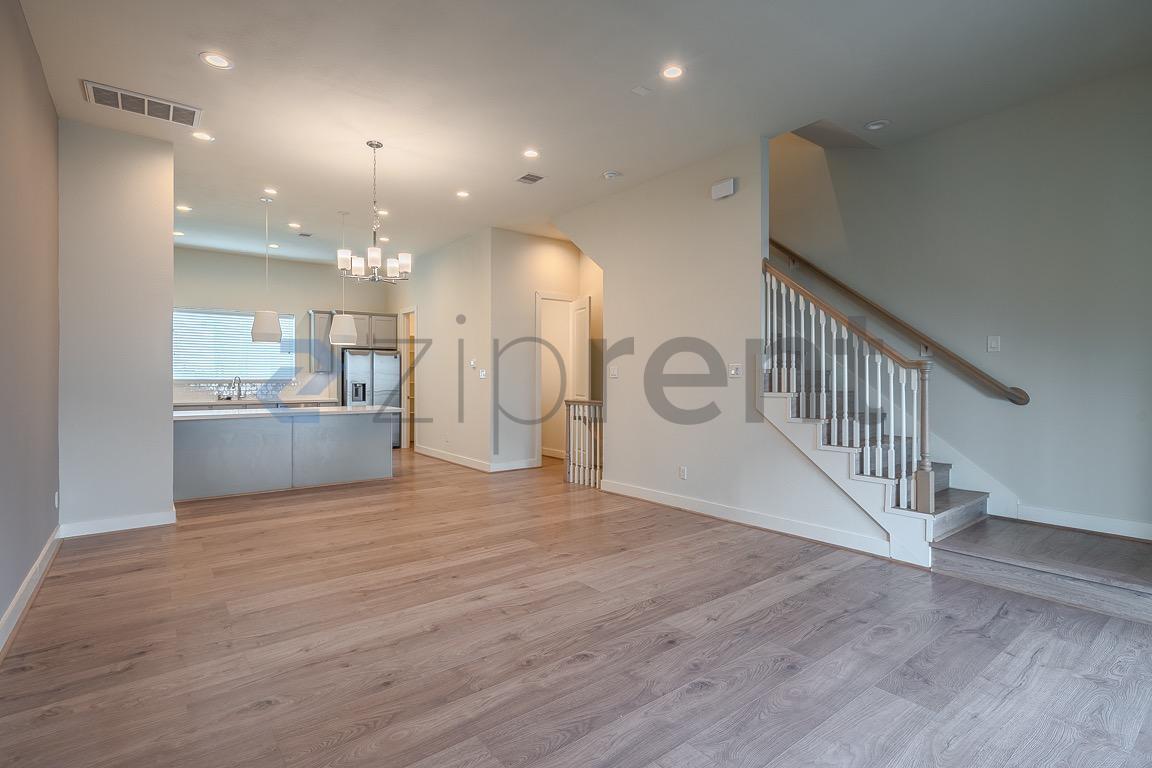 Building Photo - 5209 Allen St