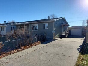 Building Photo - 5 bedroom in Billings MT 59101