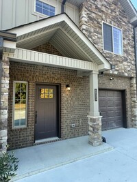 Building Photo - 126 Sitz Dr
