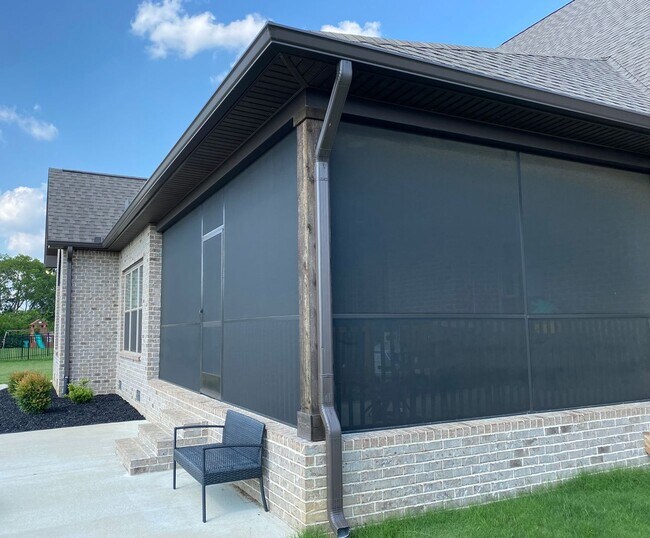 Building Photo - Stunning 4 bedroom, 3 bath Murfreesboro ho...