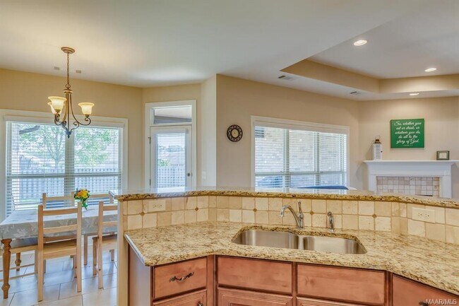 Building Photo - 9208 Springwood Ct