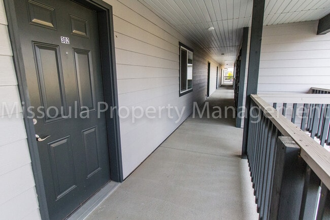 Building Photo - 3810 Mullan Rd