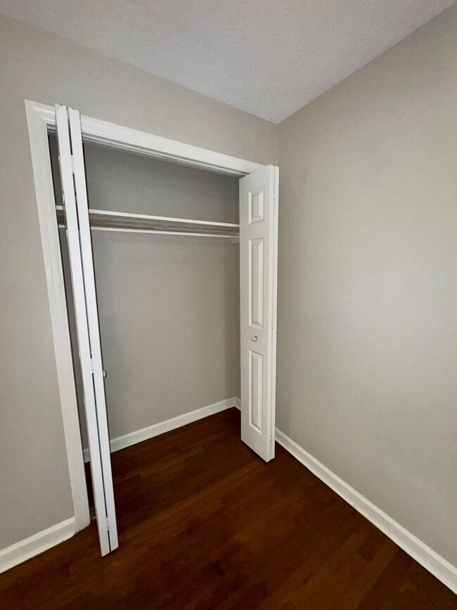 Building Photo - East AVL Spacious Apartment Ready for Occupancy!