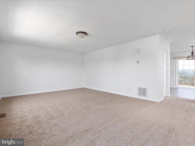 Building Photo - 111 Lighthouse Ln