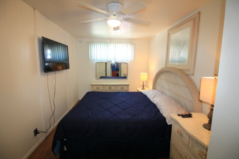 Building Photo - 728 Venice Ct