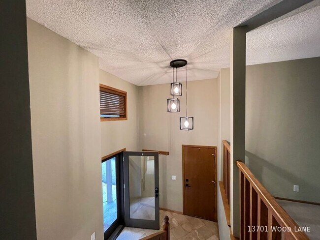 Building Photo - 13701 Wood Ln