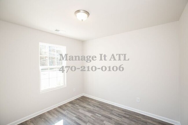 Building Photo - 4 Bedroom house located in Jefferson, GA!