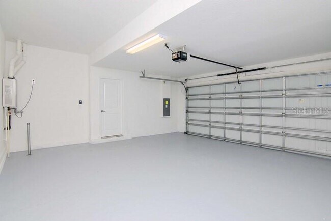 Building Photo - 3172 Bryant Park Dr