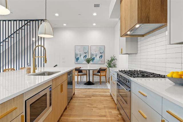 Building Photo - 4330 Dickason Ave