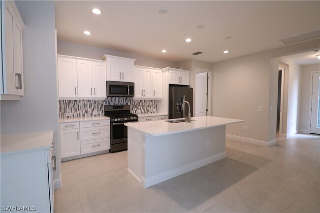 Building Photo - 7020 Mistral Wy
