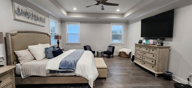 Building Photo - Serene Lowcountry Pondside Home!