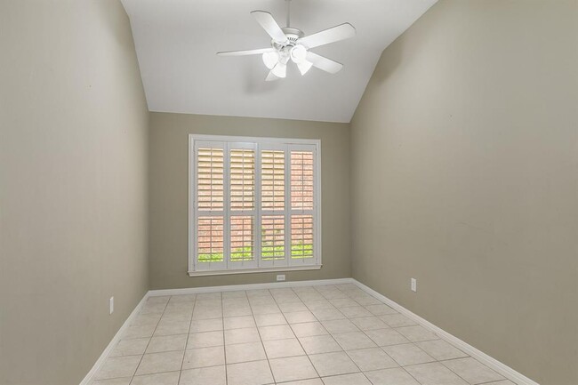 Building Photo - 11701 Sterling Panorama Terrace