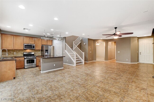 Building Photo - 9768 Plane Tree Ct