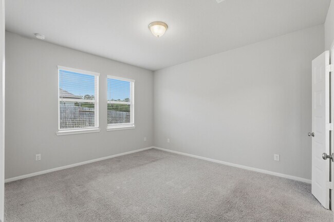 Building Photo - 10406 Milford Wds Ln