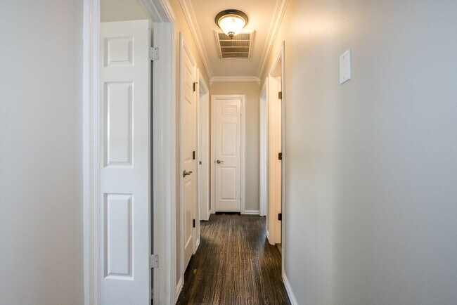 Building Photo - Cute Tulsa Home Coming Soon! 3 bedrooms and 1 bath