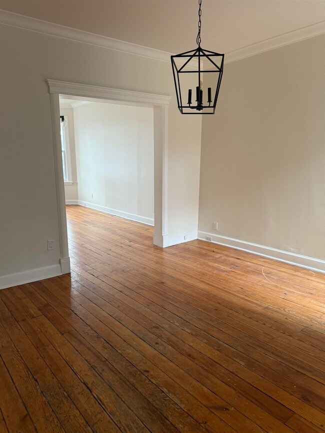 Building Photo - 664 Palisade Ave