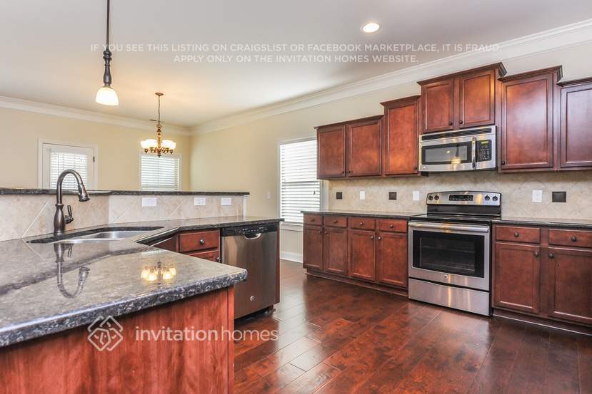 Building Photo - 117 Tarkenton Ct