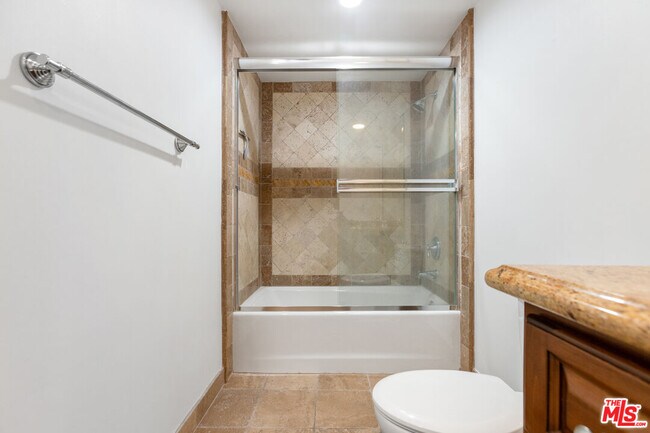 Building Photo - 1146 Hacienda Pl