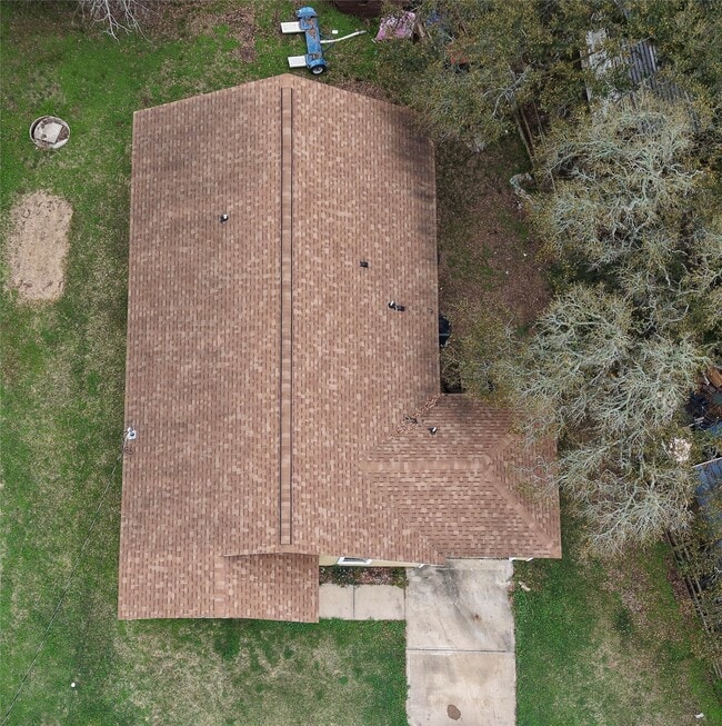 Building Photo - 2734 Duncan Dr