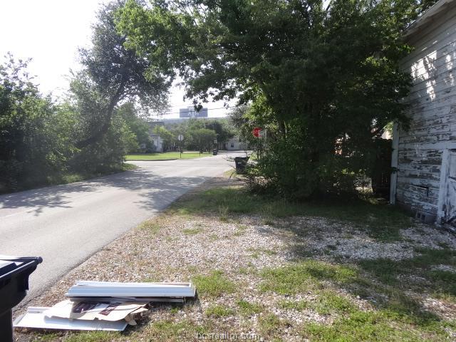 Building Photo - 402 Ayrshire St