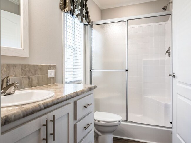 Building Photo - 2610 Dogwood Pl