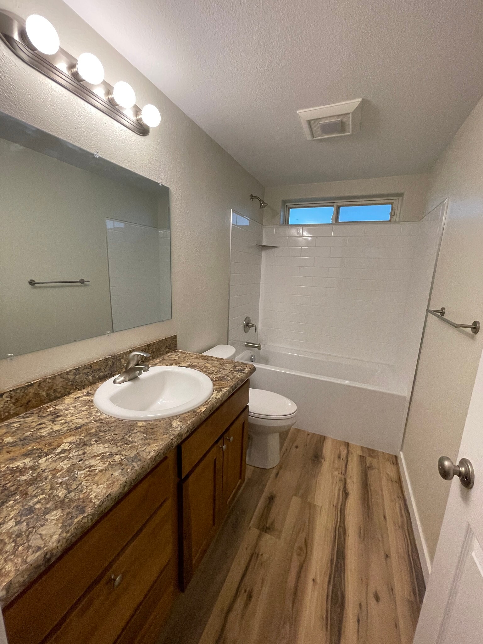 Building Photo - 297 Guthrie Rd