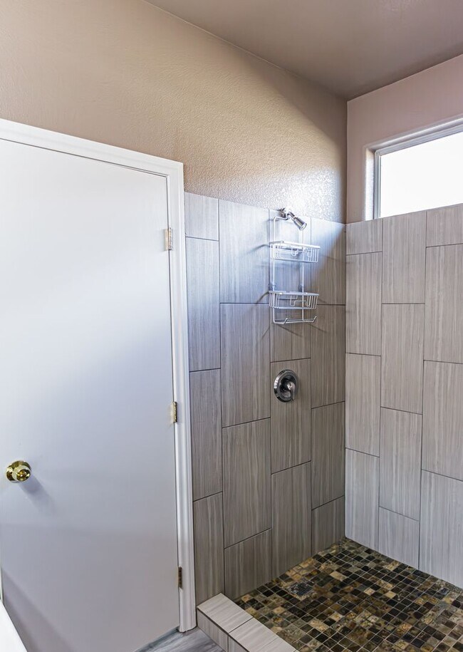 Building Photo - One Story Home with Solar