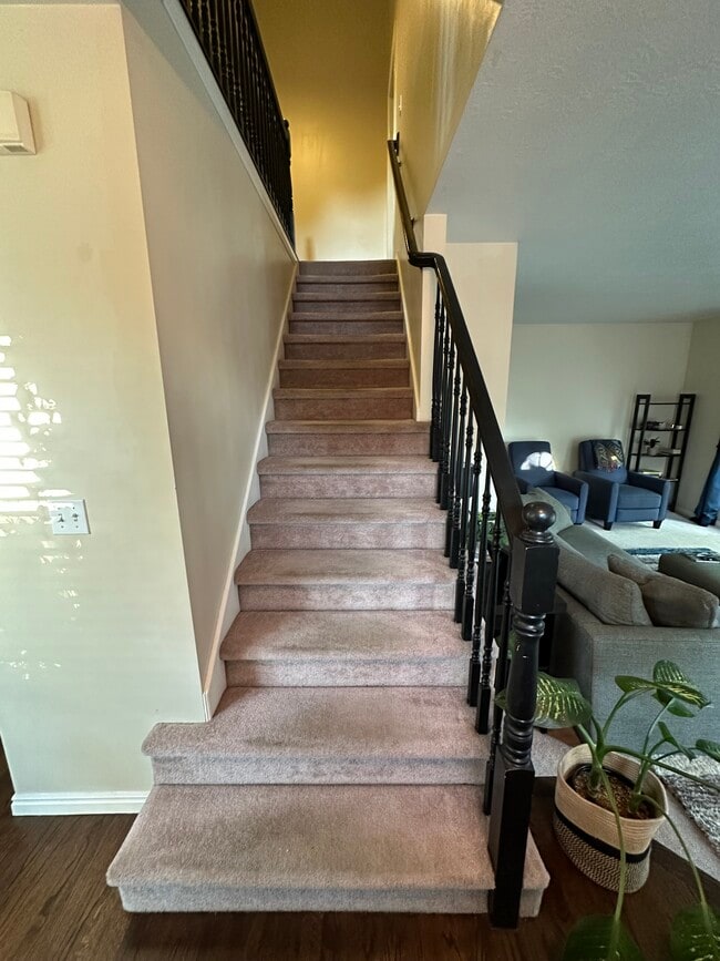 Building Photo - 776 E Scott Ave