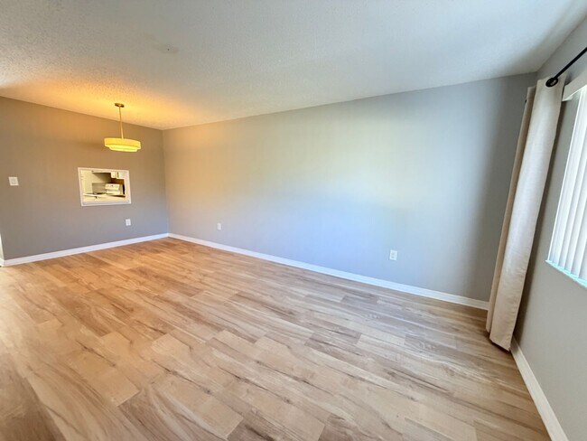 Building Photo - RESORT-STYLE 55+ LIVING — 1 BED / 1 BATH WITH PRIVATE LANAI & GOLF COURSE VIEWS! ? 1 MONTH FREE ?