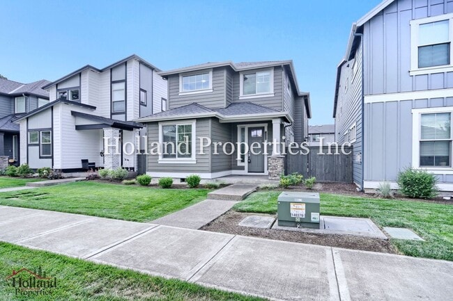 Building Photo - 8162 SE Reddington St