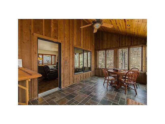 Building Photo - 3125 Ed Edwards Rd