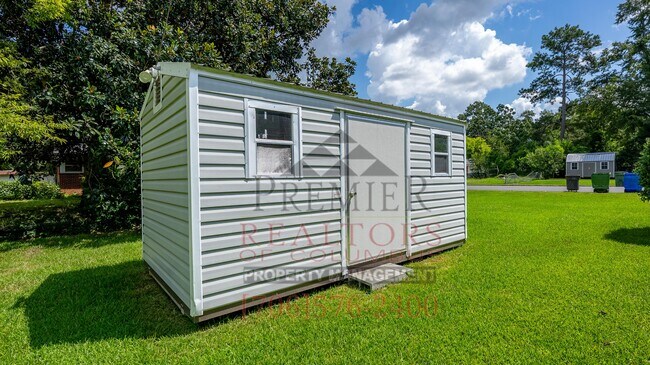 Building Photo - 1819 Rosemary Ln