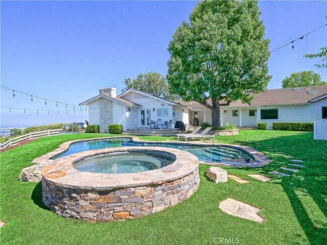 Building Photo - 67 Eastfield Dr