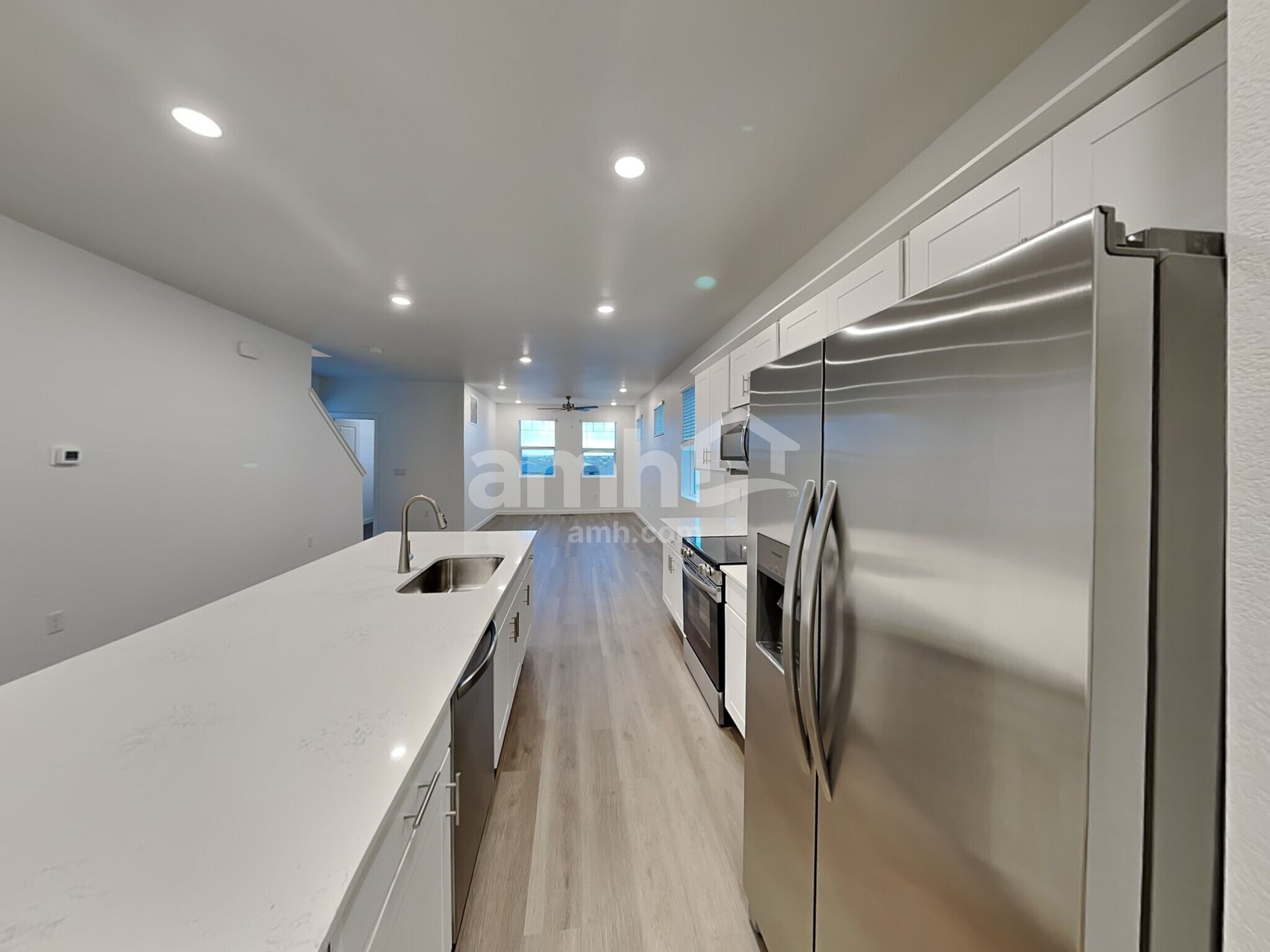 Building Photo - 26153 E Calhoun Pl