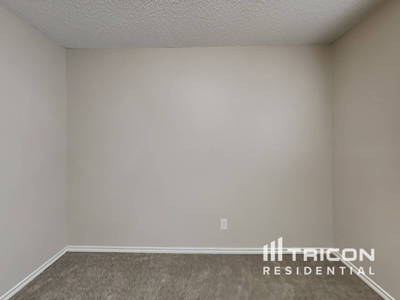 Building Photo - 6703 Beech Trail Dr