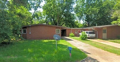 Building Photo - 4/1