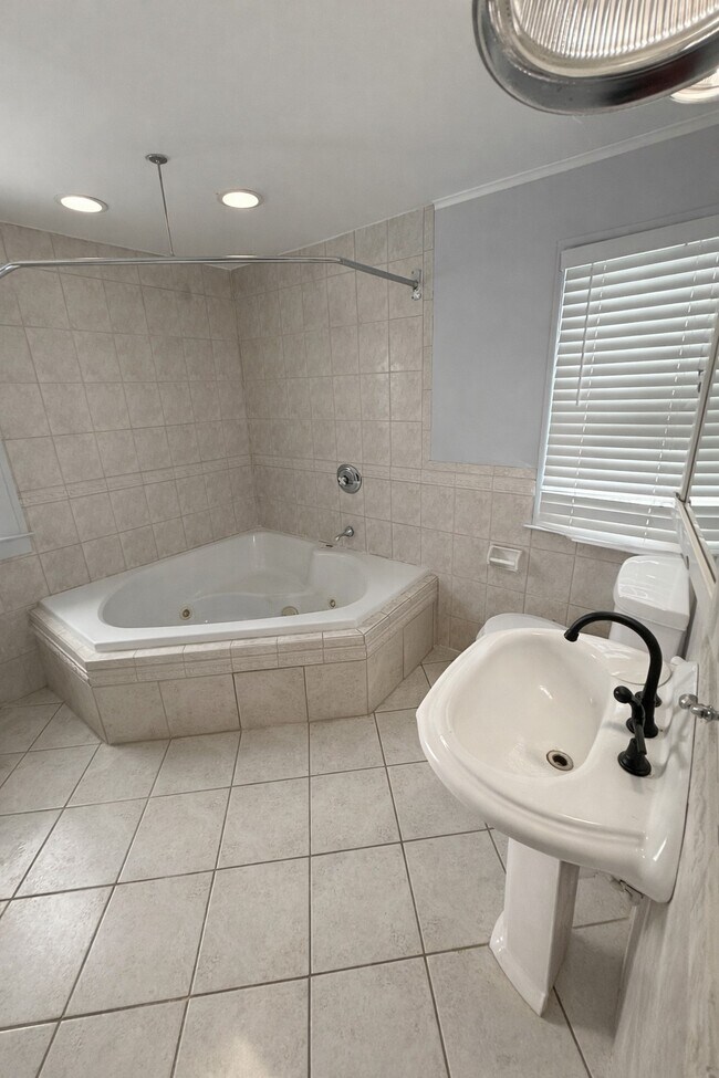 Building Photo - 22741 Gregory St