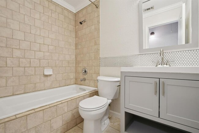 Building Photo - 1106 Redbird Dr