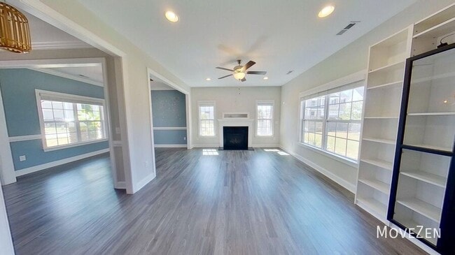 Building Photo - 1136 Valley Dale Dr