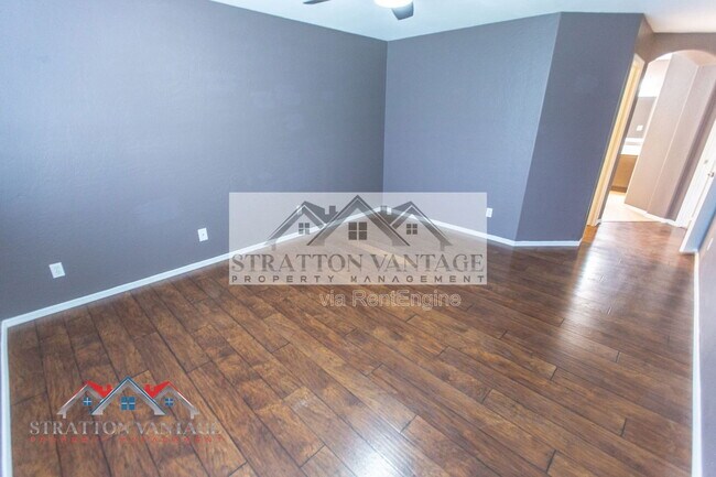 Building Photo - 10234 E Carol Ave