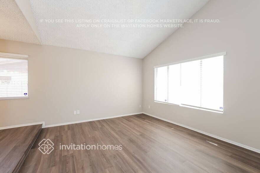 Building Photo - 4516 W Hayward Ave