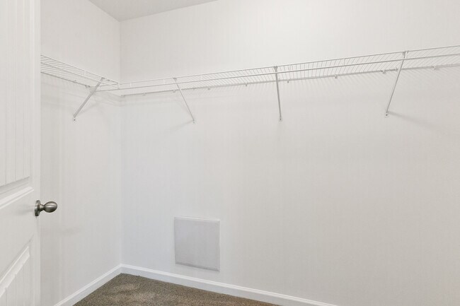 Building Photo - 16411 Waterbury Ln