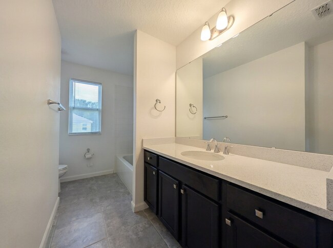 Building Photo - Move-In Ready 4-Bed in Silver Oak, Quartz Kitchen and Community Pool