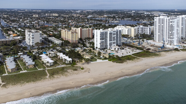 Building Photo - 1391 S Ocean Blvd