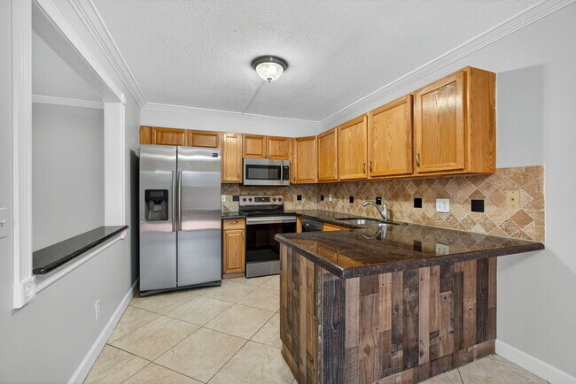 Building Photo - 1590 Forest Lakes Cir