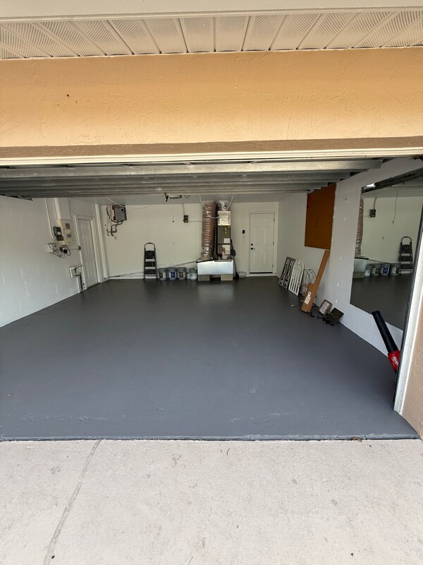 Building Photo - 9429 Laura Anne Dr