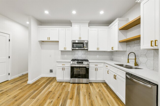 Building Photo - 7486 Stanwick Dr