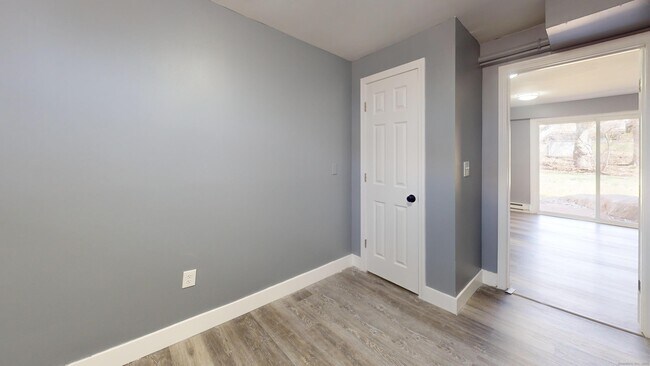 Building Photo - 26 Sunset Terrace