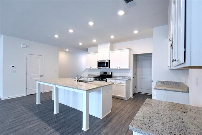 Building Photo - 572 Sausalito Walk