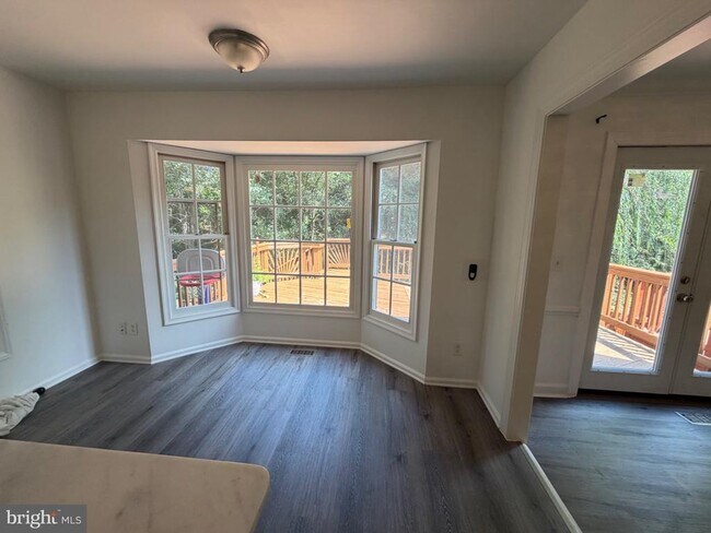 Building Photo - 4009 Dogberry Ln